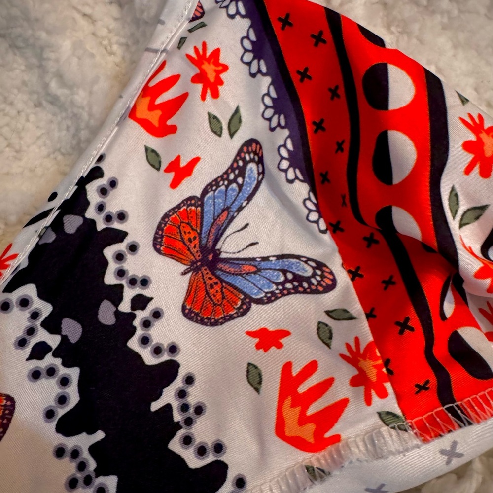 Butterfly Pattern Top - Picture 3 of 4